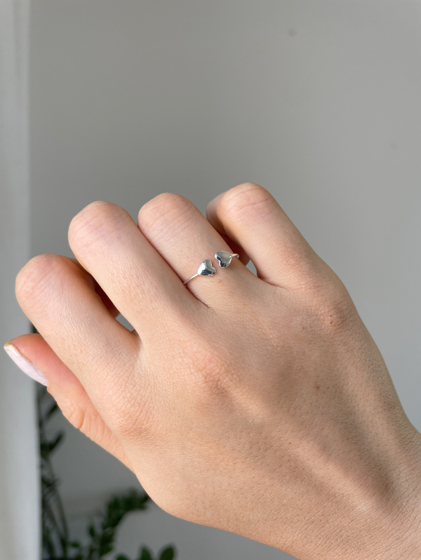 Anel de Prata Corações Regulável - Imagem 2