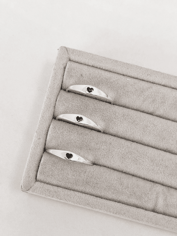 Anel de Prata Coração Resina