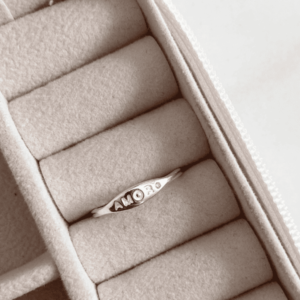 Anel de Prata Escrito Amor