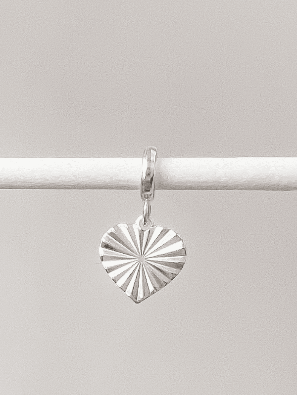 Berloque em Prata Coração com Vinco