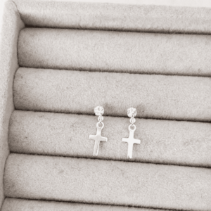 Brinco de Prata Zircônia com Pingente de Cruz