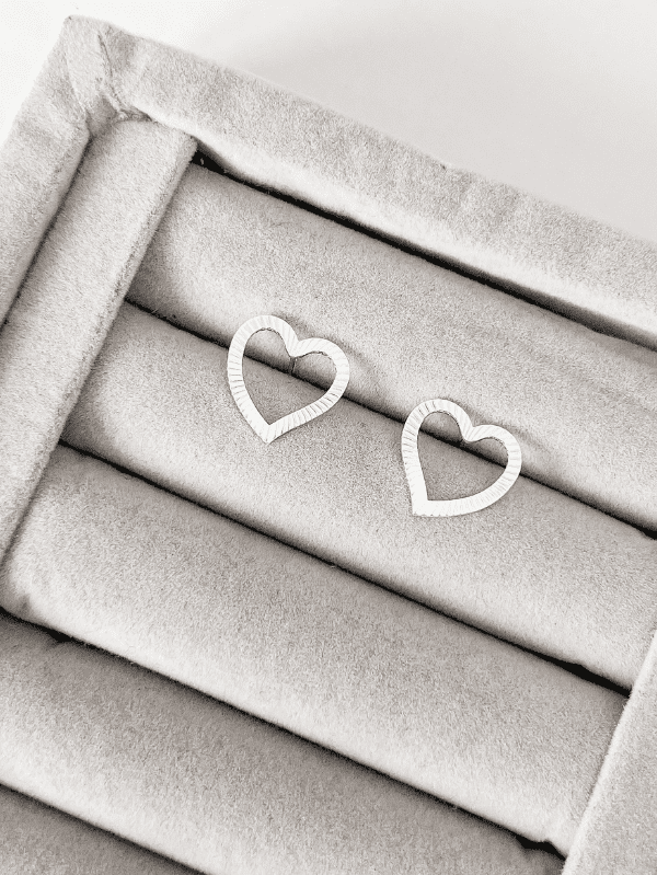 Brinco de Prata Coração Vazado