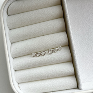 Brinco de Prata Ear Cuff Corações